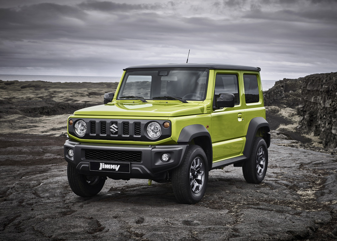 Suzuki Jimny в Волгограде от официального дилера Арконт. Обзор Сузуки  Джимни: безопасность, двигатели, трансмиссия, мультимедиа, интерьер